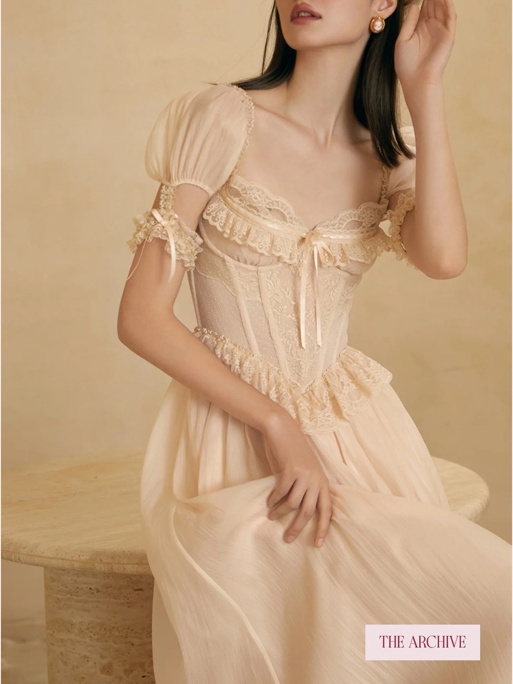 Lacemade dress - Picture 8 of 16